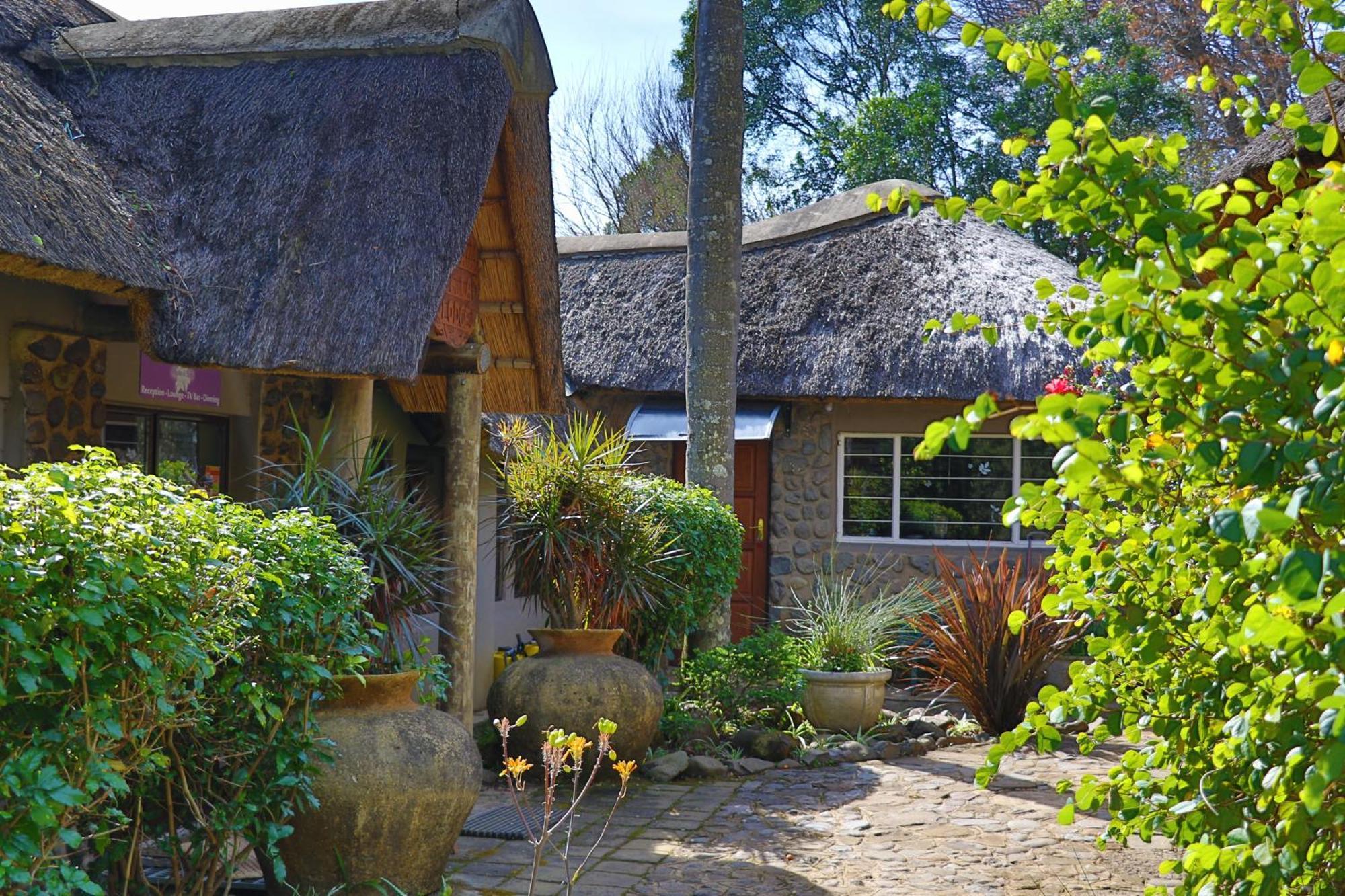 Kukummi Lodge - Formerly Mackaya Bella Country Lodge Champagne Valley Экстерьер фото