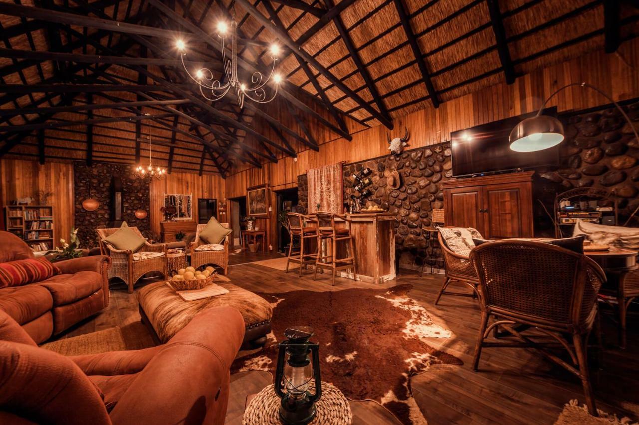 Kukummi Lodge - Formerly Mackaya Bella Country Lodge Champagne Valley Экстерьер фото